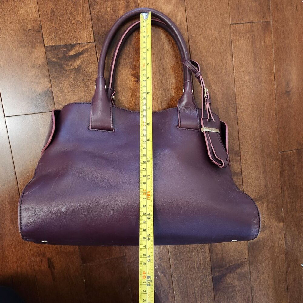 Tod's Burgundy leather cape shoulder bag - Picture 9 of 13